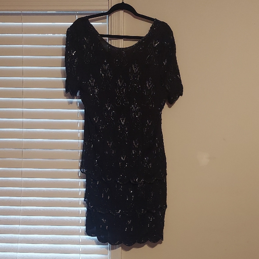 Chic Black Lace Mini Dress